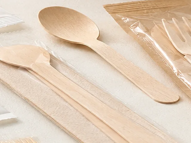 Spoons packaging